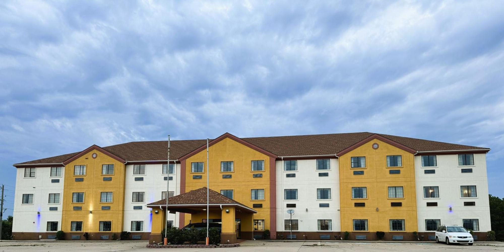 Quality Inn & Suites Mcalester On Hwy 69 & Us 75 Eksteriør billede